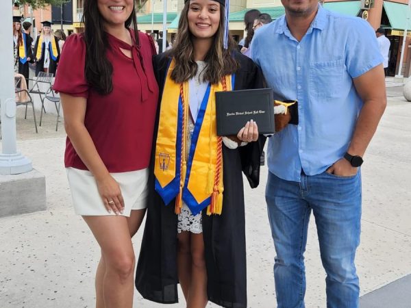 Como Minha Filha Iniciou o Doutorado com Apenas 21 Anos nos EUA